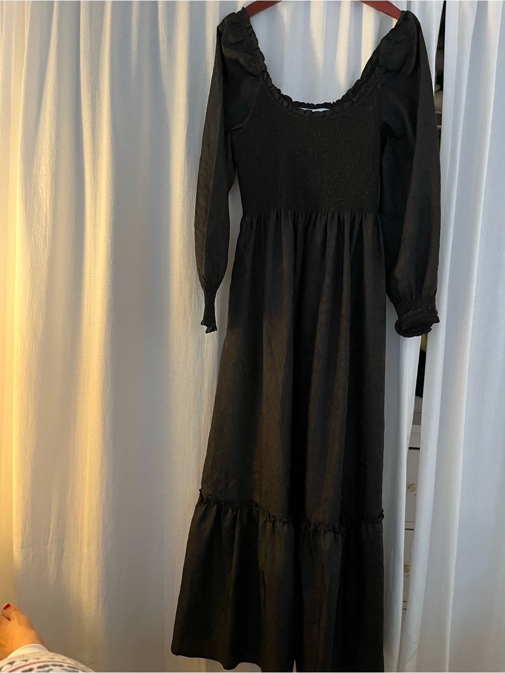 Hill House Black Long Sleeve Wrinkle Smocked Midi Dress